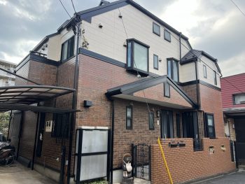 小金井市中町にて〜 155万円 で一戸建ての屋根壁塗装した施行事例