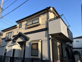 小金井市関野町〜135万円で一戸建ての屋根壁塗装した施行事例